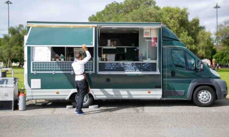 tiffin food van